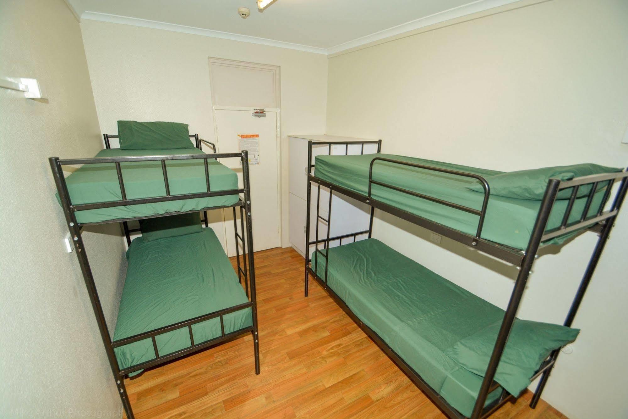 Хостел Chillis Backpackers Дарвин Экстерьер фото