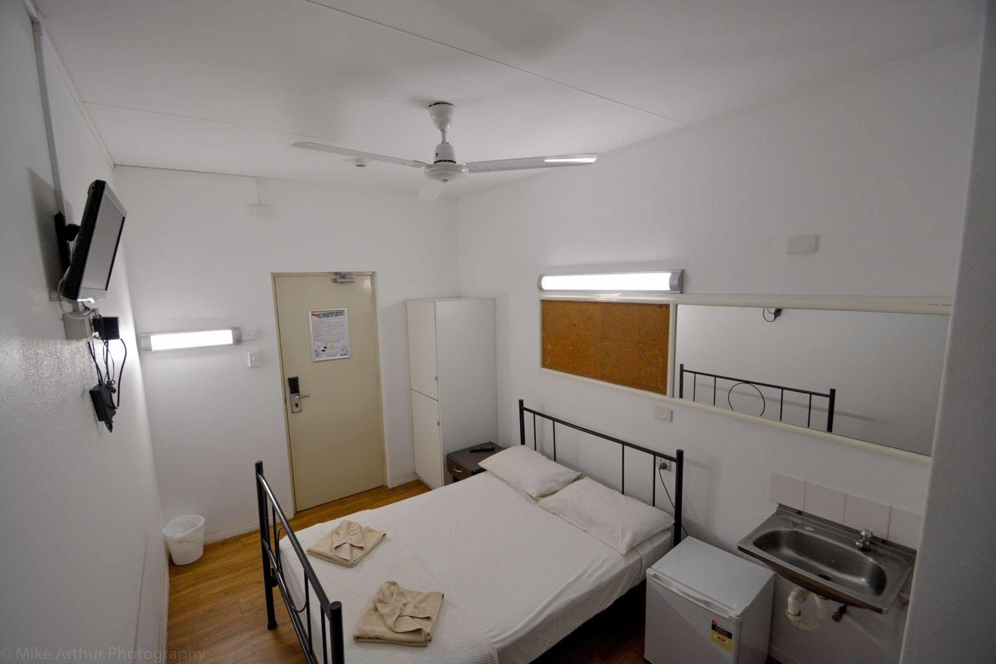 Хостел Chillis Backpackers Дарвин Экстерьер фото