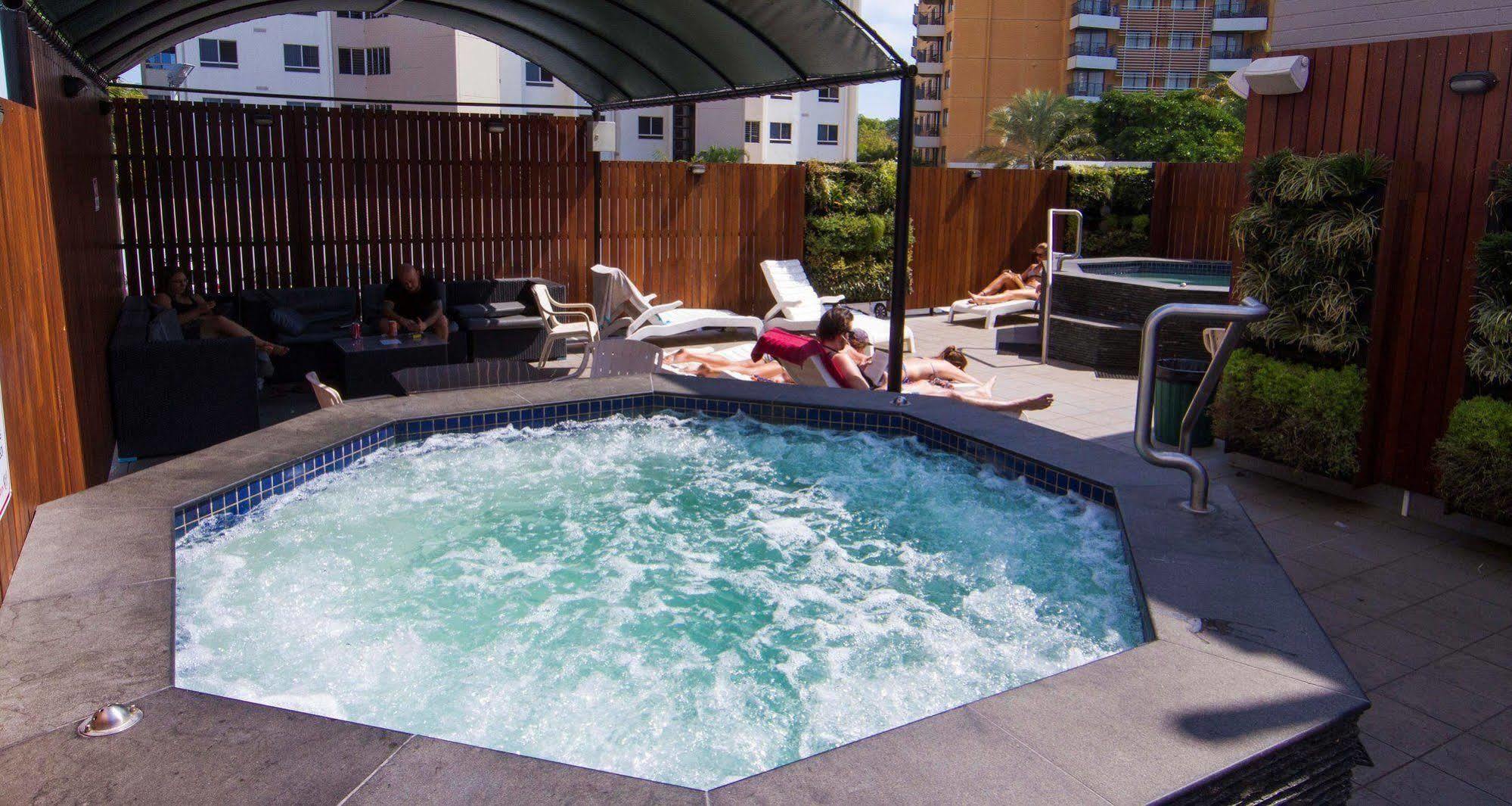 Хостел Chillis Backpackers Дарвин Экстерьер фото